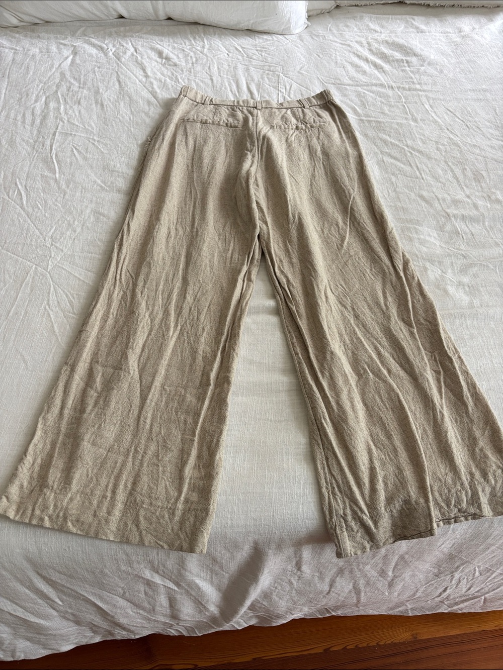 Abercrombie & Fitch Wide-Leg Linen-Blend Trousers in Light Beige - Picture 3 of 4